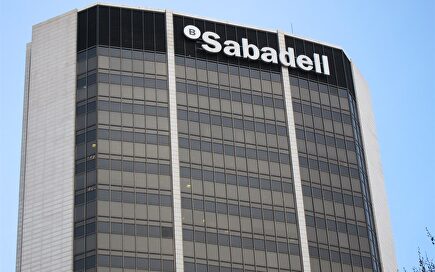 Sabadell vende la promotora Solvia a Oaktree por 882 millones