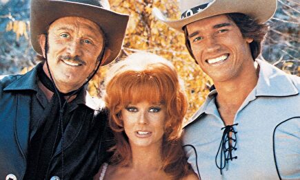 Kirk Douglas también hizo marcianadas (y nosotros lo aplaudimos)