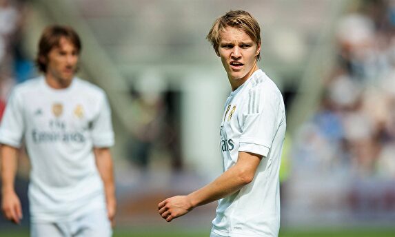 Martin Odegaard, durante un encuentro con el Real Madrid. |  Cordon Press