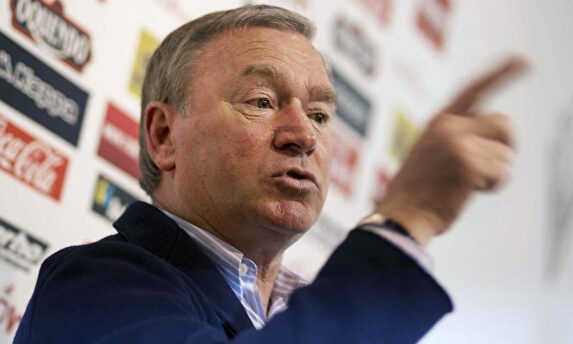 Clemente señala a políticos y televisiones por su manera de gestionar la comunicación en la pandemia del coronavirus | Twitter