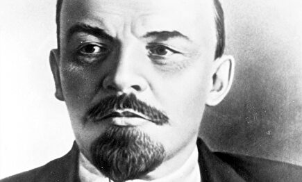 Seis novelas distópicas que avisaron de los peligros del estatismo incontrolado