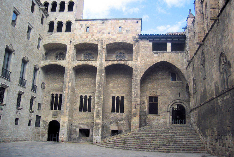 plaza-del-rey-barcelona.jpg