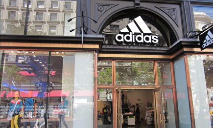 Adidas ya no tendrá el monopolio del distintivo de las tres bandas en Europa