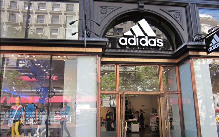 Adidas ya no tendrá el monopolio del distintivo de las tres bandas en Europa
