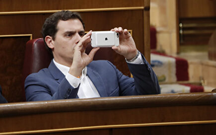 Albert Rivera, este martes en su escaño. |  EFE