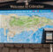 En la entrada al casco histórico de Gibraltar un enorme mapa del peñón da la bienvenida a los visitantes.