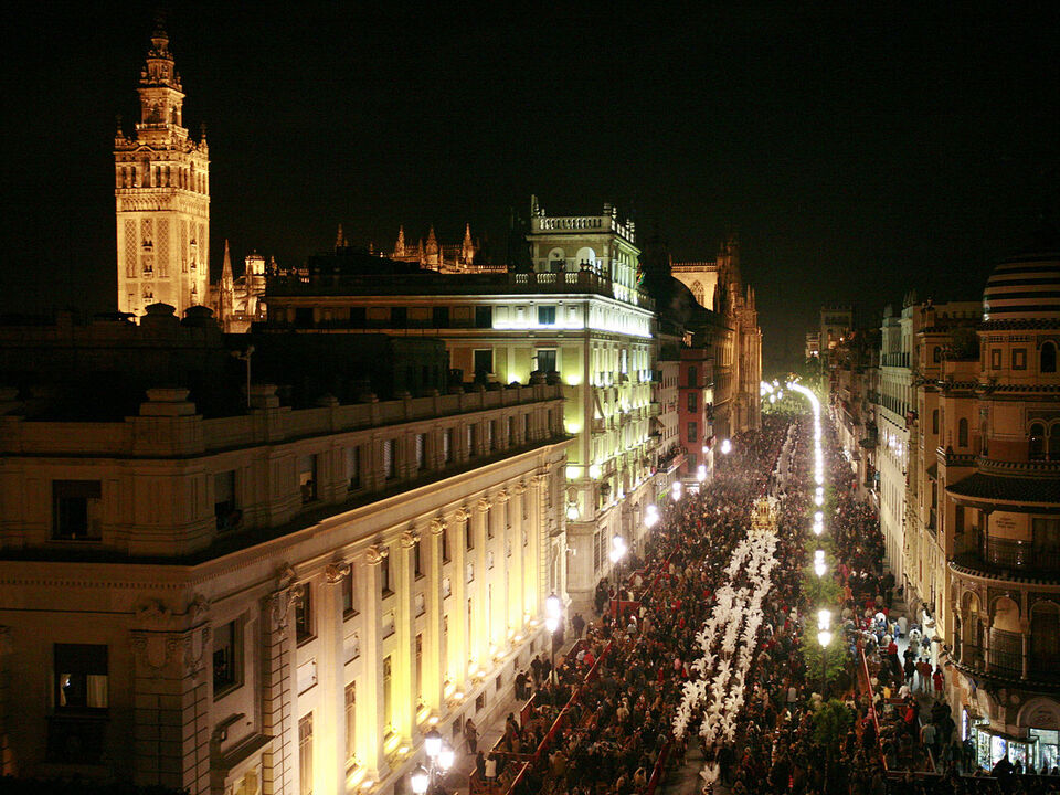 Bienvenidos al nuevo foro de apoyo a Noe #365 / 05.03.18 ~ 04.04.18 - Página 25 Macarena-madruga-sevilla