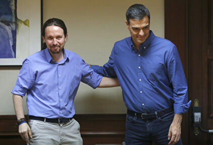 Iglesias y Sánchez, contracorriente en su apuesta por subir Sociedades | EFE