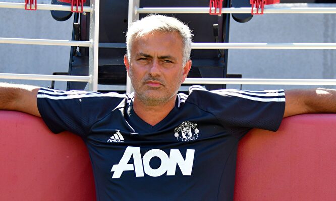 José Mourinho, en su etapa en el Manchester United. |  Cordon Press