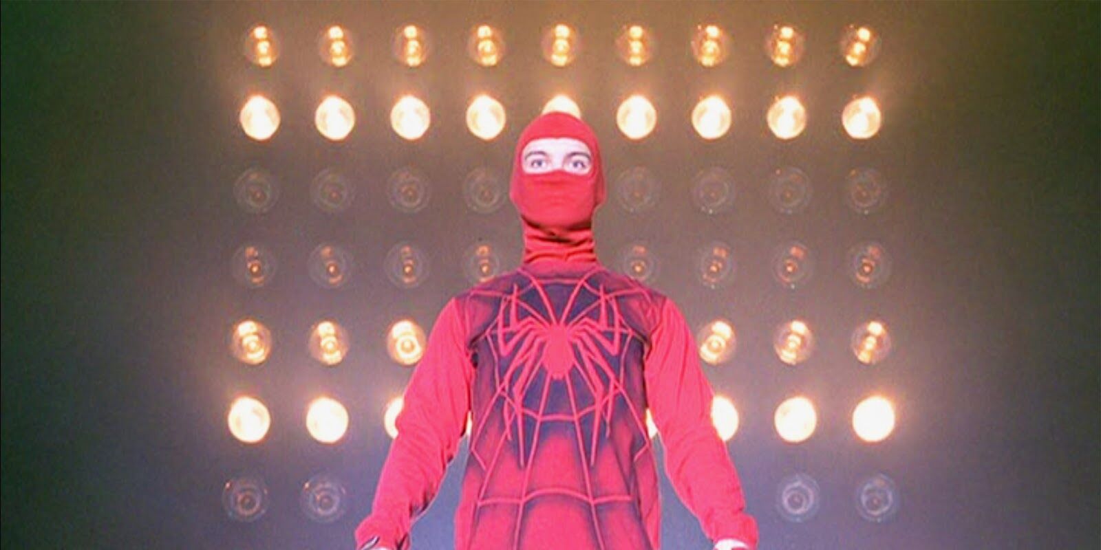 De peor a mejor, los 12 trajes de Spiderman en el cine y tv ...