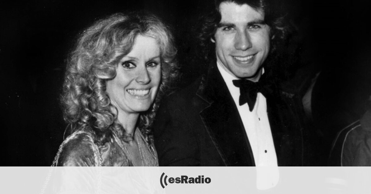John Travolta Accepting Emmy For Diana Hyland El escaparate: La década de los 90 ¿La mejor época del cine? - esRadio