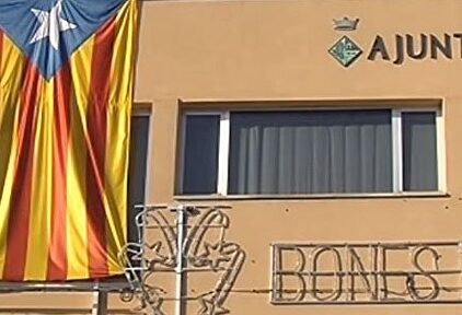 Una ayuntamiento catalán con una estelada. | Youtube