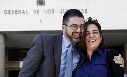 Carlos Sánchez Mato y Celia Mayer. |  EFE