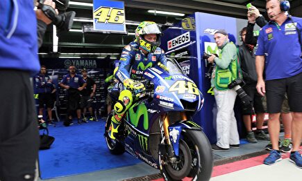 Jornada negra para Rossi en Cheste con dos caídas
