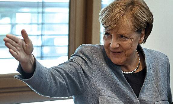 Alemania avanza hacia la recesión y Merkel baraja elevar el gasto en 50.000 millones