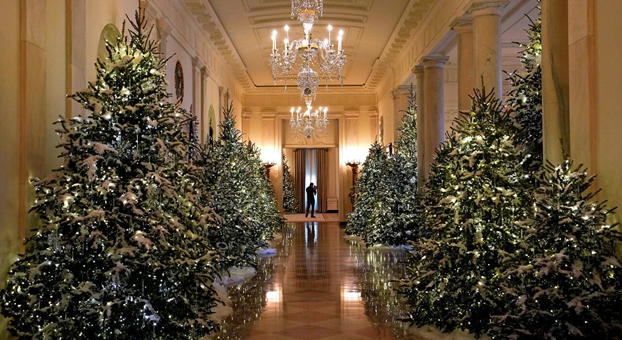 La ostentosa decoración navideña de Melania para la Casa Blanca que