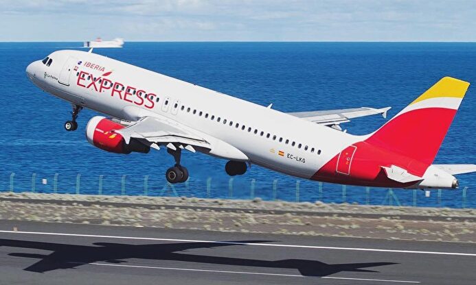 Un avión de Iberia Express. | Archivo