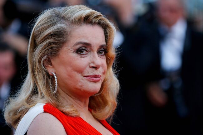 El frío erotismo de Catherine Deneuve (y lo que pasó esa noche con Brigitte Bardot Deneuve-catherine