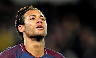 Neymar se aleja definitivamente del Barcelona |  EFE
