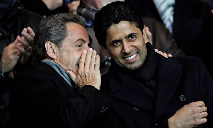 Sarkozy en un partido de fútbol junto al jeque del PSG, Alkhelaifi |  Archivo 