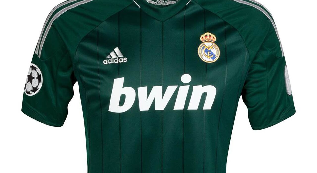 Del dragón al rosa: las camisetas innovadoras del Real Madrid