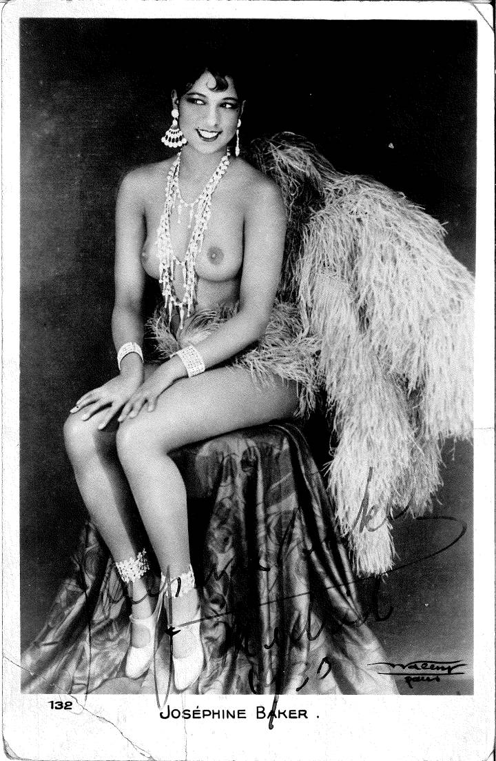 Josephine Baker (1906-1975). 