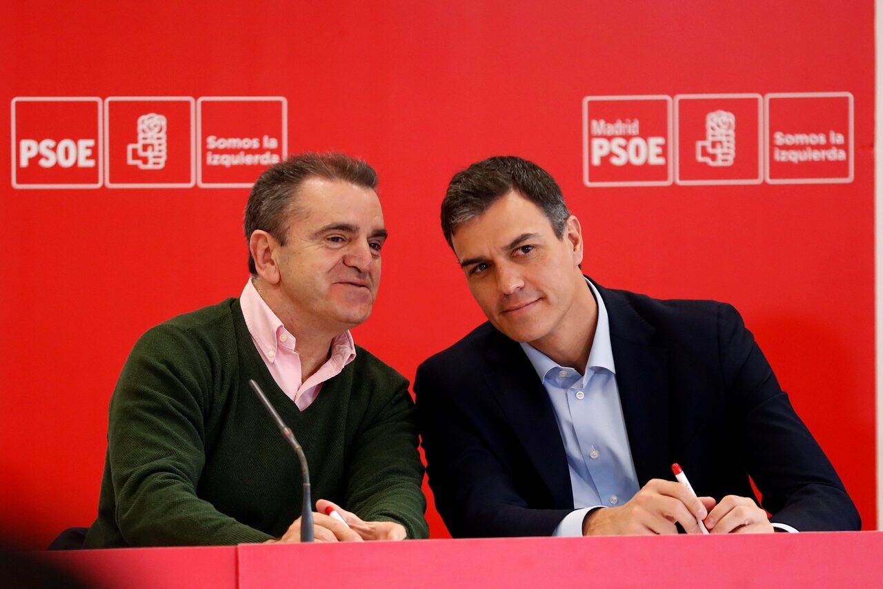 José Manuel Franco y Pedro Sánchez. | EFE