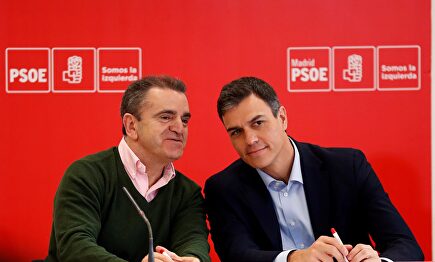 El delegado del Gobierno en Madrid, José Manuel Franco, y el presidente del Gobierno, Pedro Sánchez | EFE