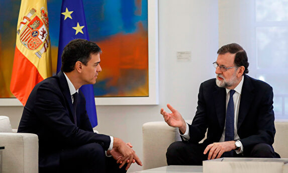 Mariano Rajoy, junto a Pedro Sánchez. |  Archivo
