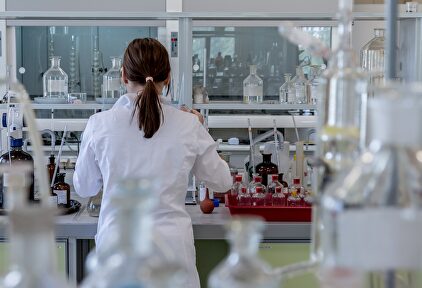 Imagen de archivo de un laboratorio |  Pixabay/CC/jarmoluk