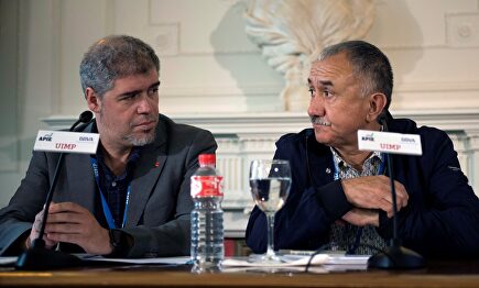 El secretario general de CCOO, Unai Sordo, junto al secretario general de UGT, Pepe Álvarez | EFE