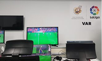 El VAR continúa creando polémica por su uso. | LD
