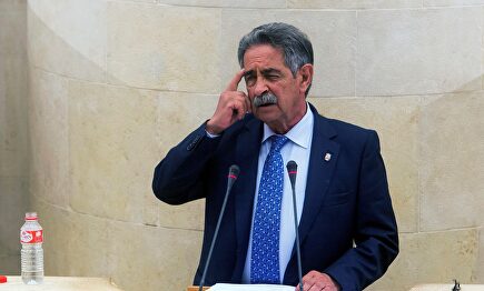 Miguel Ángel Revilla es el político autonómico peor pagador de España