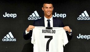 Cristiano Ronaldo Presentado Con La Juventus Fue Una