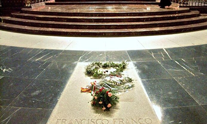 Tumba de Franco en e la Basílica del Valle de los Caídos. |  EFE