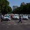 El paso de cebra de Nuevos Ministerios con la estampa de miles de taxis aparcados en la principal avenida de Madrid.