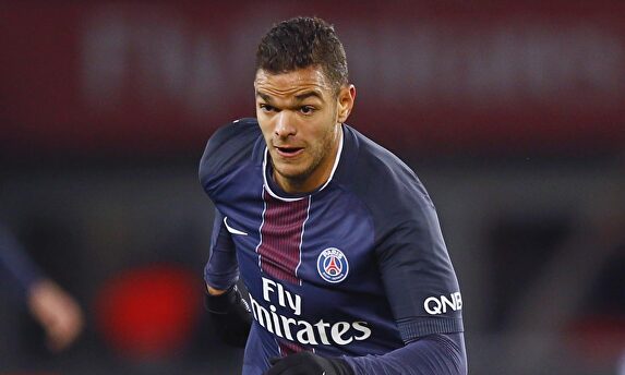 Ben Arfa vuelve a dar la nota fuera del terreno de juego |  EFE