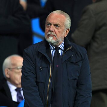 Aurelio De Laurentiis con cara de pocos amigos. |  Cordon Press