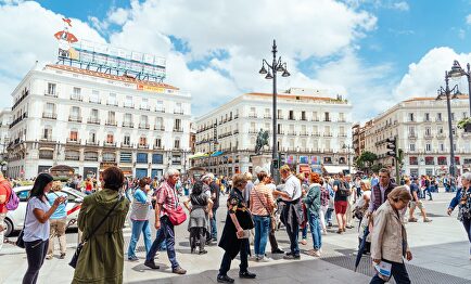 La Puerta del Sol de Madrid |  Alamy