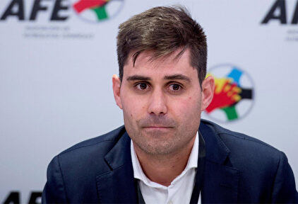 David Aganzo, presidente de la AFE (c), en rueda de prensa junto a su equipo directivo | EFE
