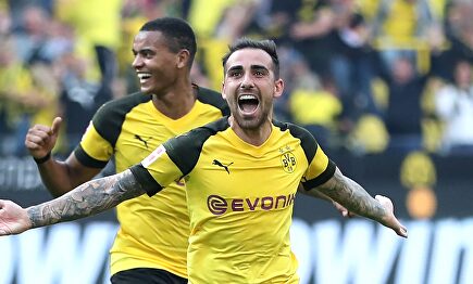 Alcácer vuelve a ser feliz en el Borussia Dortmund |  EFE