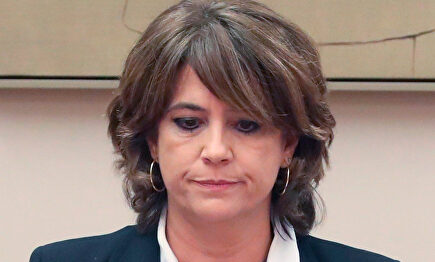 La ministra, cariacontencida en el Congreso en una imagen de archivo. | EFE