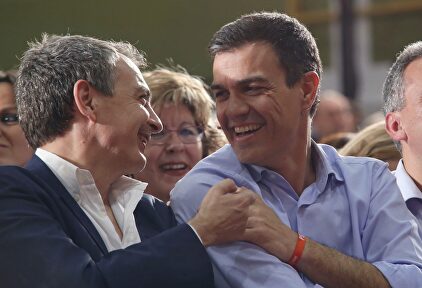 Zapatero y Sánchez en un acto de partido. |  PSOE