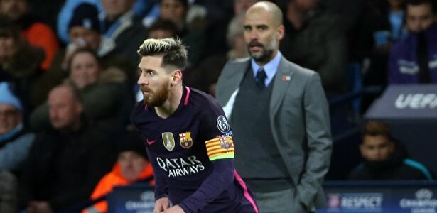 Leo Messi y Pep Guardiola podrían volver a verse las caras en el vestuario del Manchester City.. | EFE