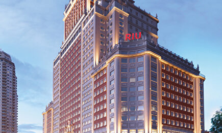 El nuevo hotel de Plaza España abre sus puertas