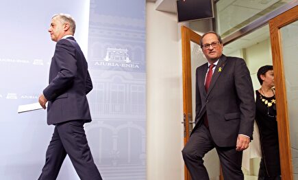 El presidente regional vasco, Íñigo Urkullu, con el catalán, Quim Torra | EFE