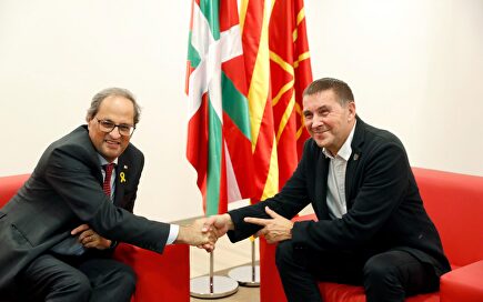 Torra en un reunión con Otegi |  EFE