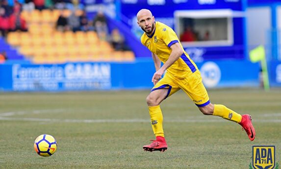 El capitán del Alcorcón, Laure | AD Alcorcón