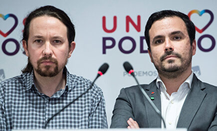Pablo Iglesias (izq.) y Alberto Garzón | EFE