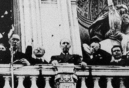 Companys en 1934 proclamando el Estado catalán |  Cordon Press